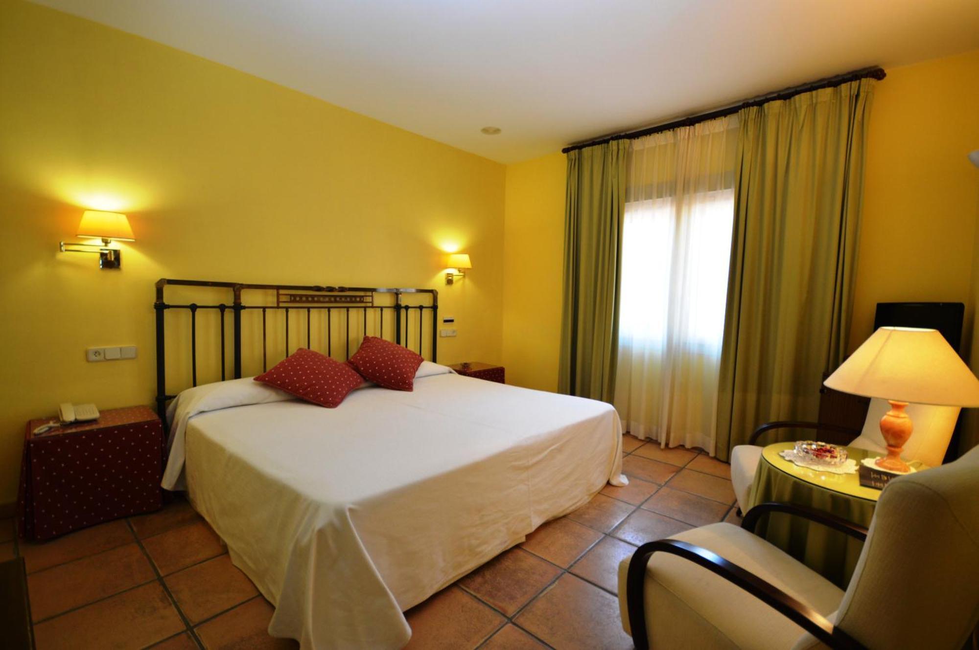 Hotel Can Ceret Sant Pere Pescador Szoba fotó