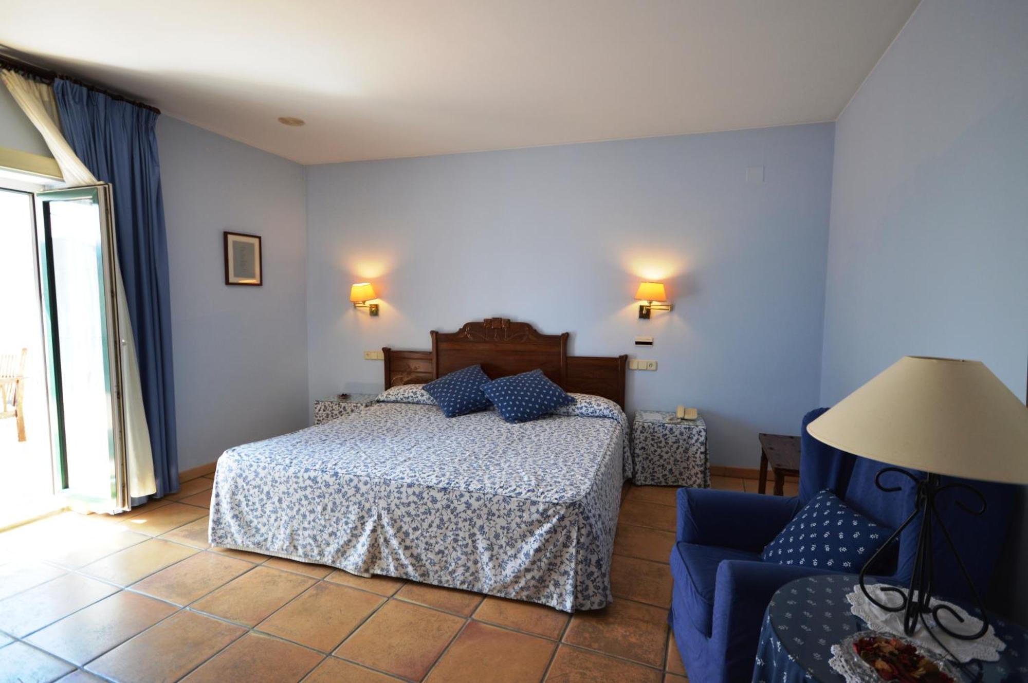 Hotel Can Ceret Sant Pere Pescador Szoba fotó
