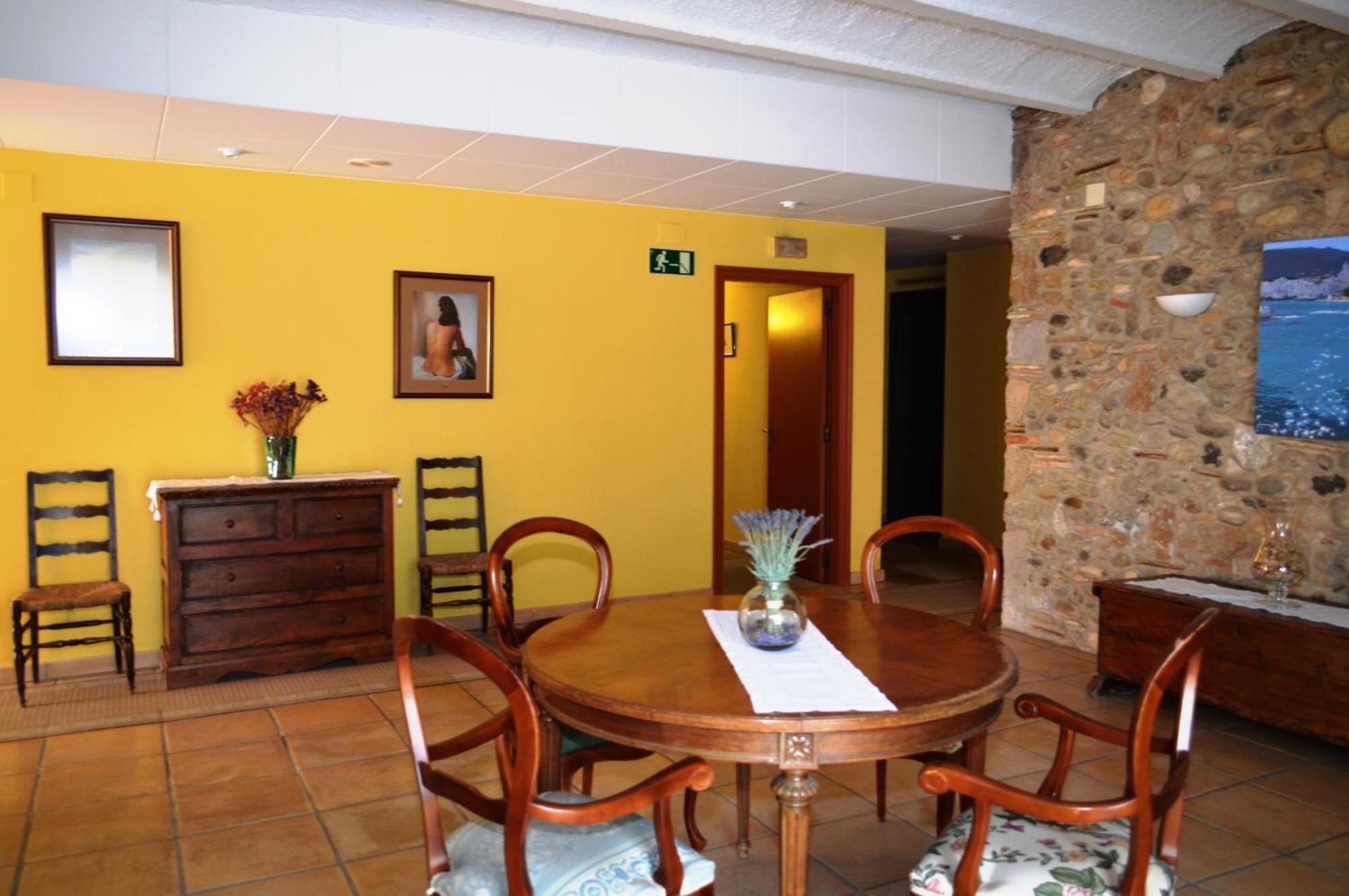 Hotel Can Ceret Sant Pere Pescador Szoba fotó